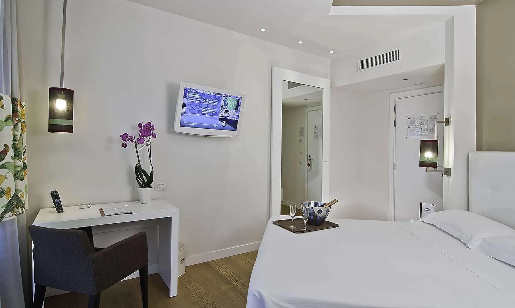 Hotel Caravel Roma