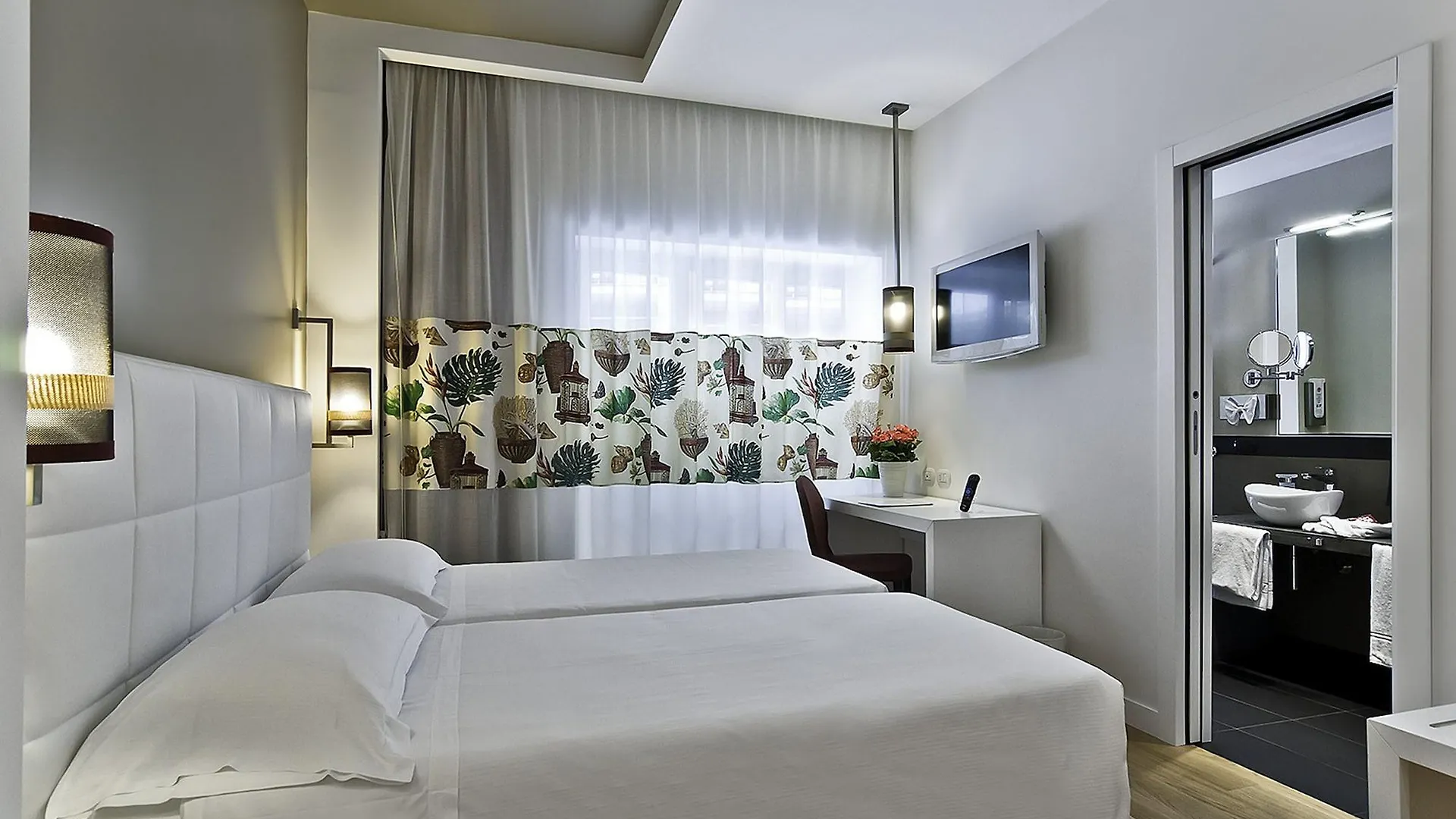 Hotel Caravel Rome