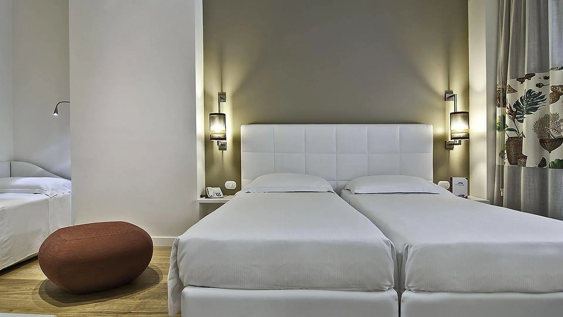 Hotel Caravel Rome 4*,  Italy