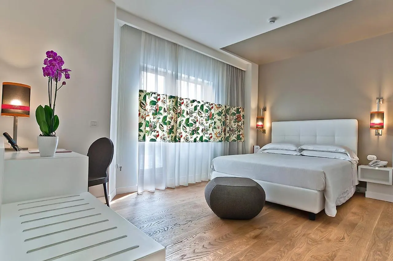 ****  Hotel Caravel Roma Italia